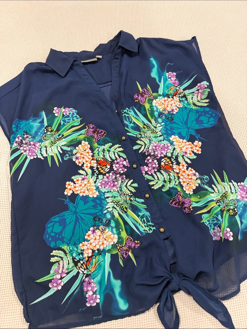 Roz & Ali Navy Floral Butterfly Tie-Hem Button Shirt